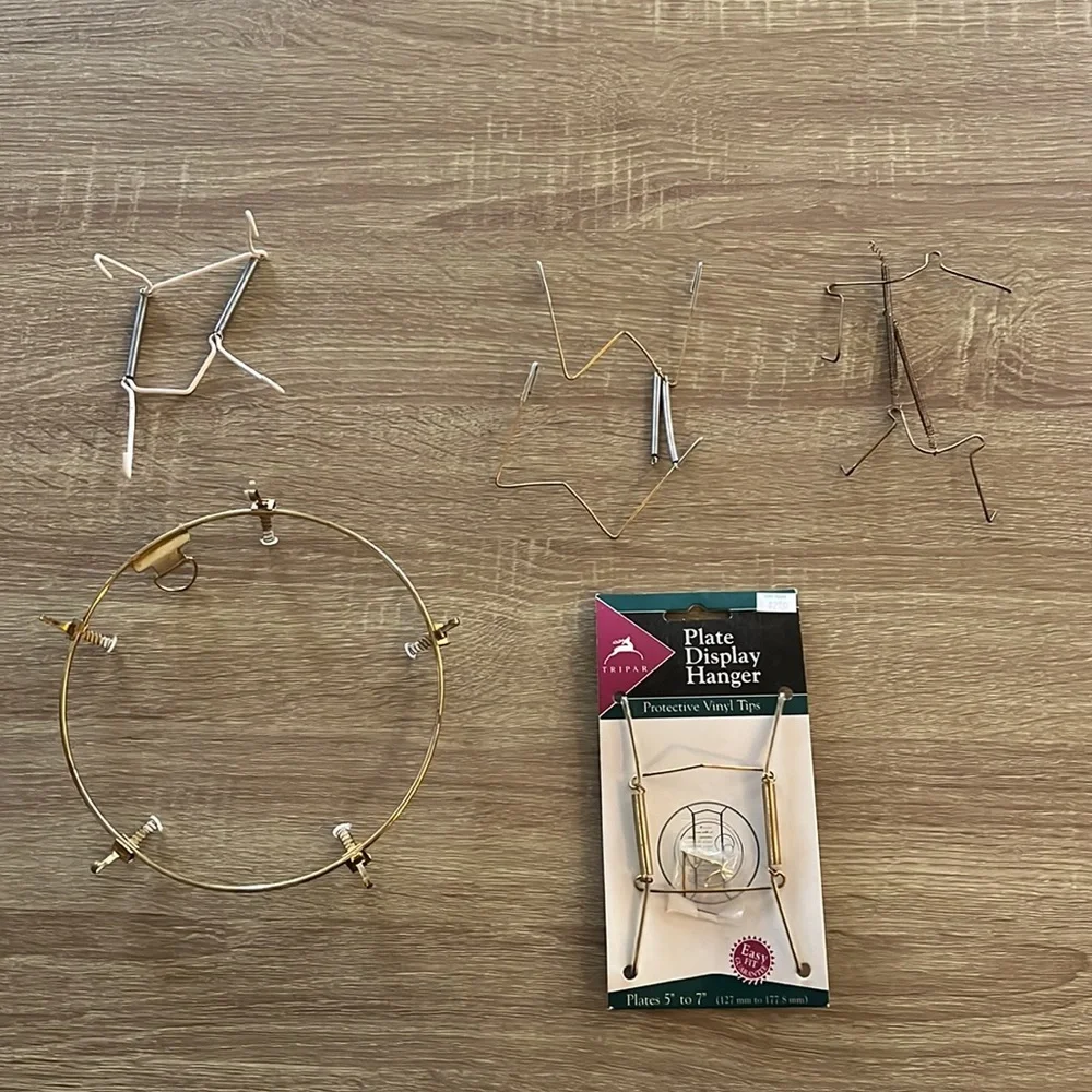 Plate Display Hangers - 5 Hangers